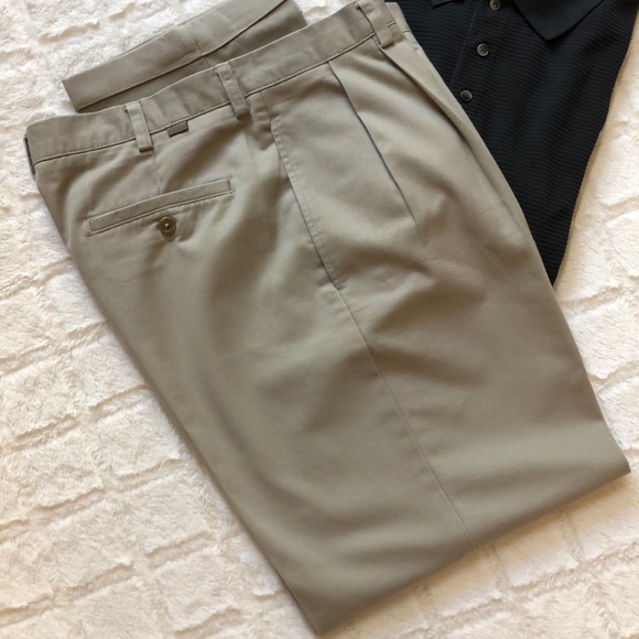 Izod Other - IZOD 34 X 32 Khaki pleated cuffed